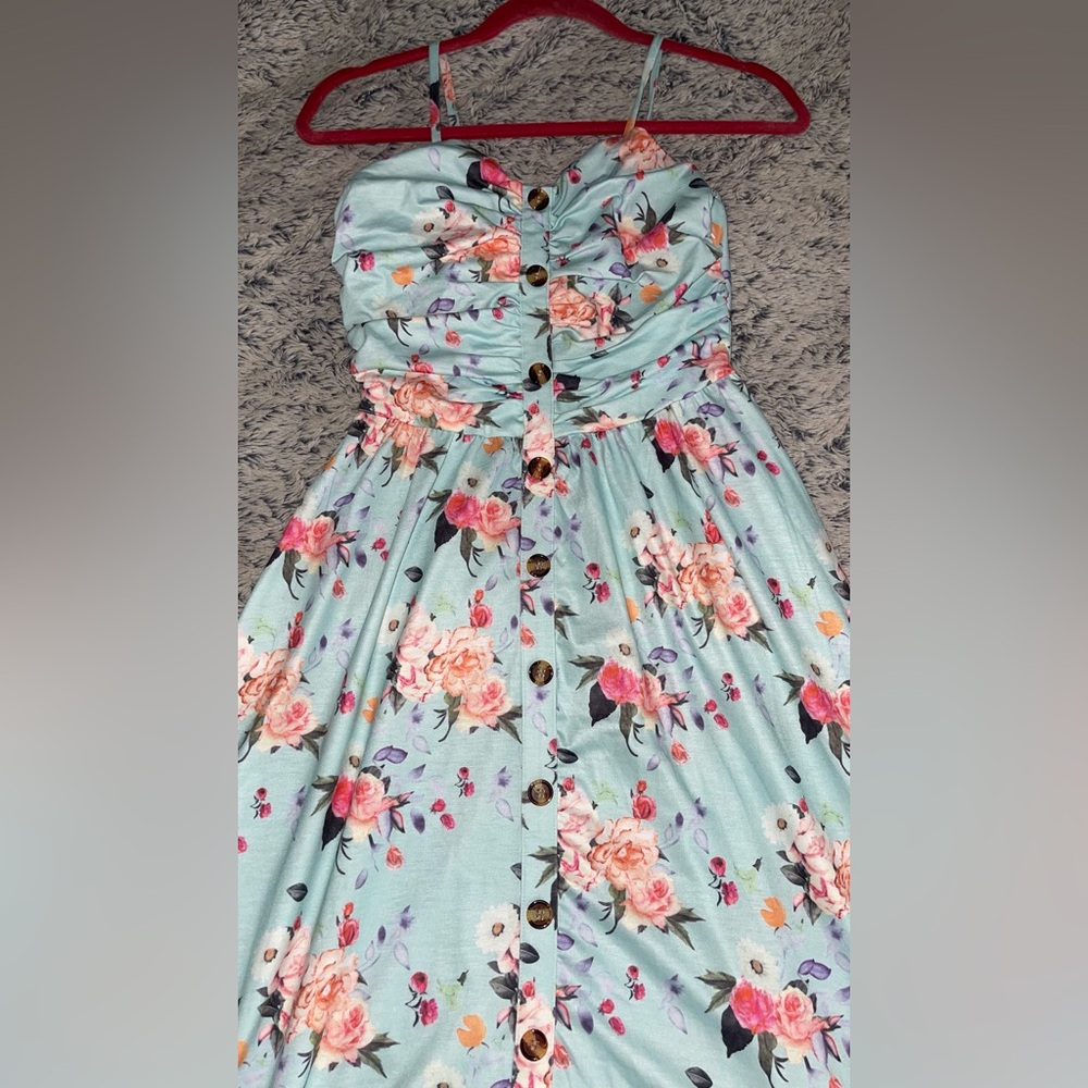 NWOT- Beautiful Floral Sundress in Size Small. Brand New! - Picture 9 of 16